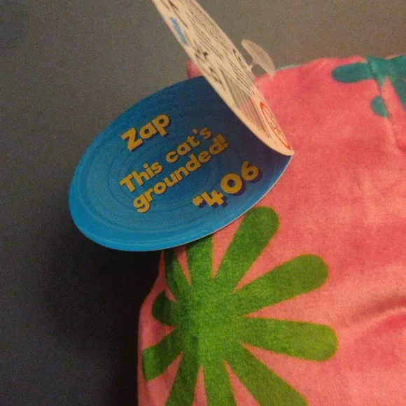 Cats vs. Pickles Chonk "Zap" NWT - Picture 3 of 3